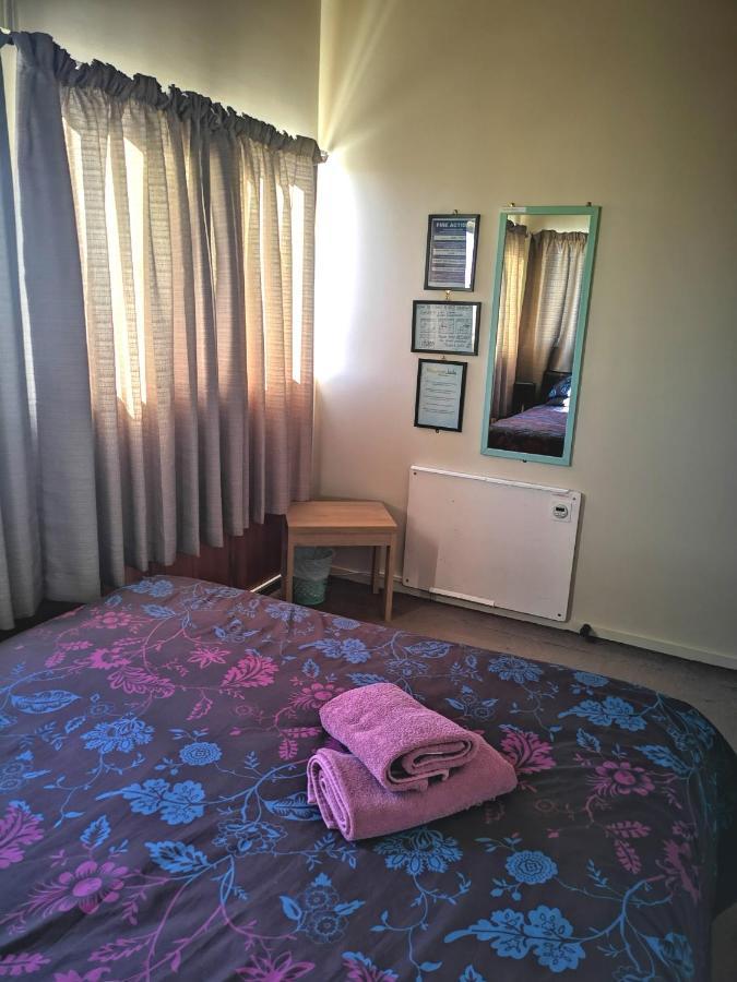 Mountain Jade Backpackers,Private Rooms & Studios Hokitika Bagian luar foto